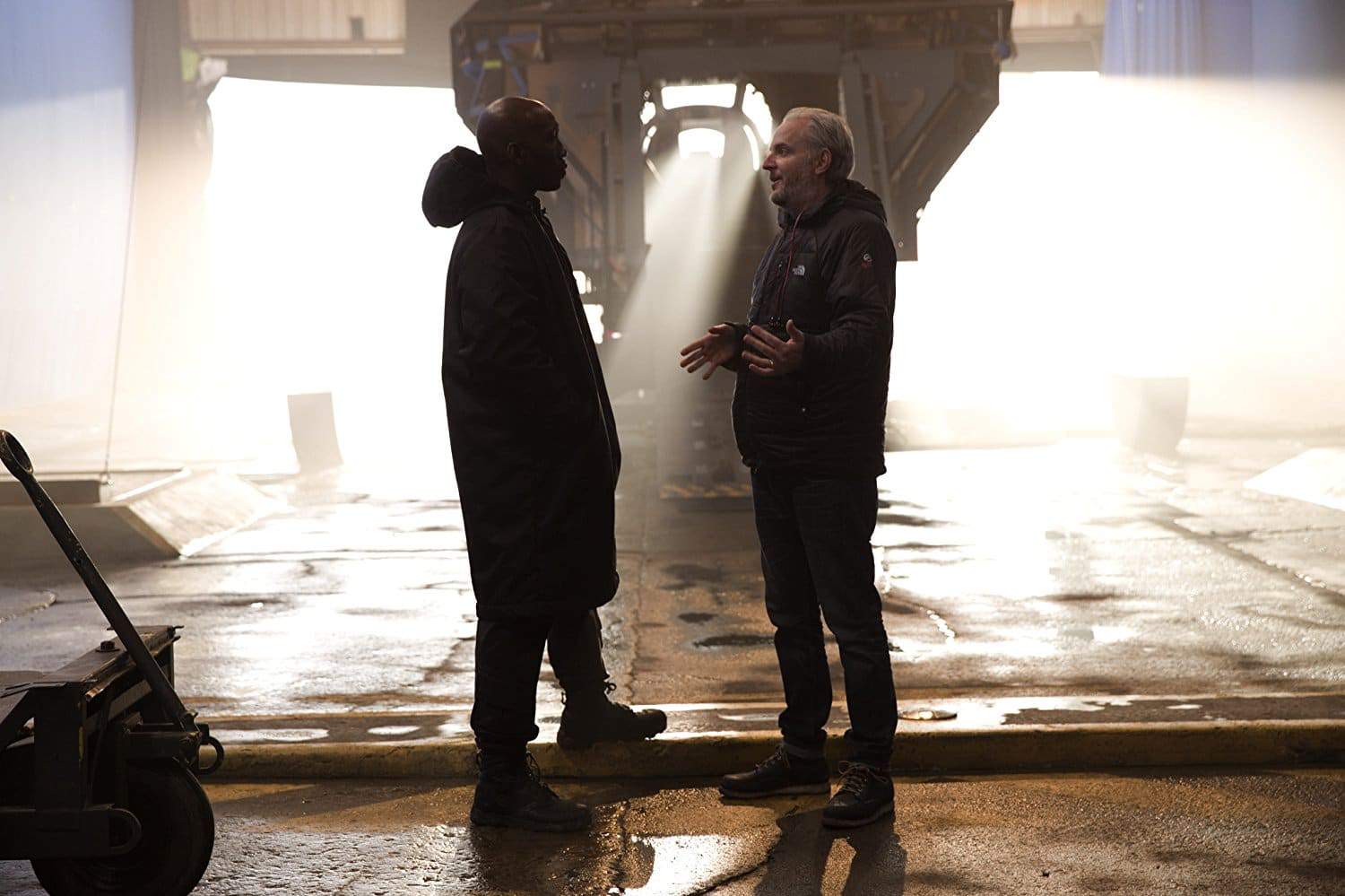 Francis Lawrence Directing Hunger Gams Mockingjay