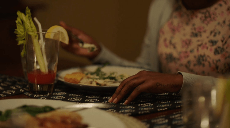 Sharp Objects Mae Hand