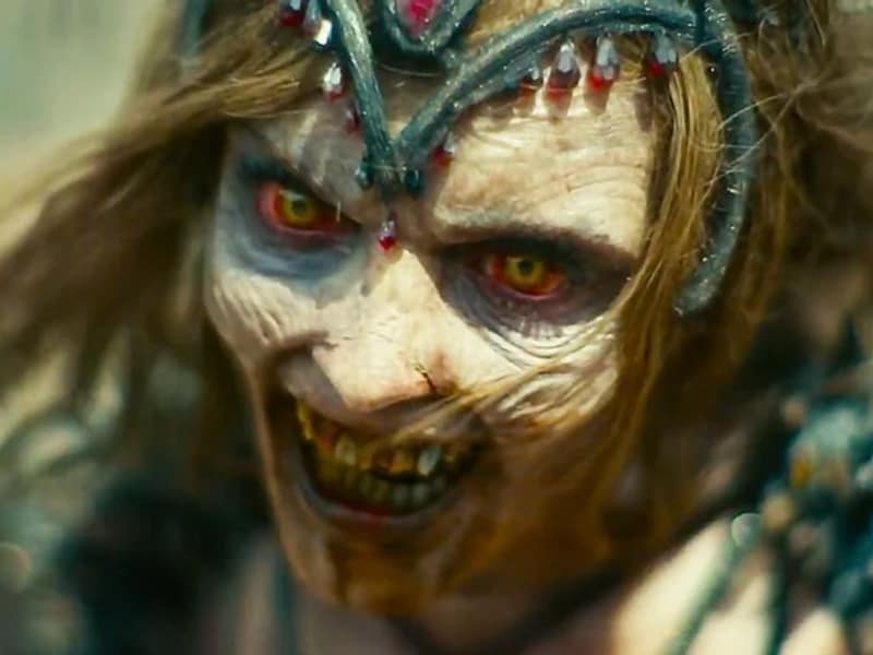 A zombie queen in Army Of The Dead